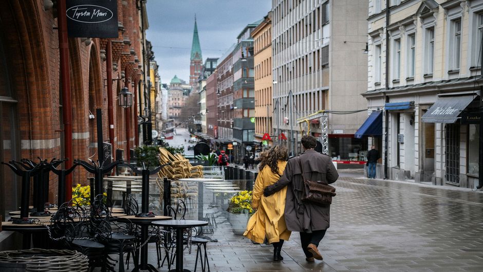 A  street in Stockholm, Sweden.  / Photo: <a target="_blank" href="https://unsplash.com/@kmaksimi">Krzysztof Maksimiuk</a>, Unsplash, CC0.,