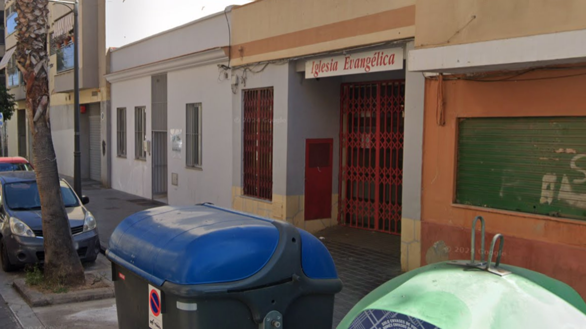 Place of worship of the Filadelfia church in the Nazaret neighbourhood of Valencia. / Photo: Google Maps.,