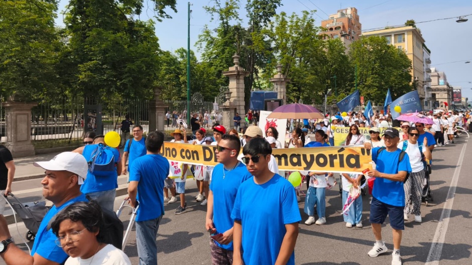 Photo: Joy March in Milan, 21 June 2025. / Photo via <a target="_blank" href="https://www.facebook.com/missionerem">Facebook Missione REM</a>.,