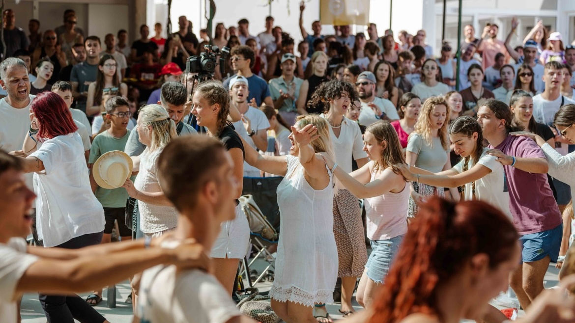Christians from 6 countries at the Srcokret festival, in June 2025. / Photo:  <a target="_blank" href="https://www.facebook.com/profile.php?id=61559890616599&__tn__=-UC*F">Srcokret festival Facebook</a>.,