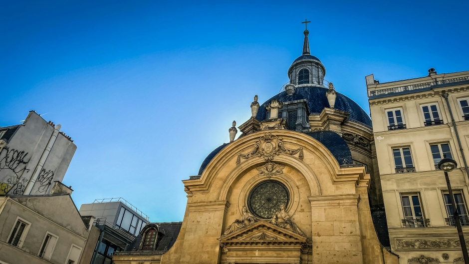 Protestant church of Marais in Paris, France. / Photo: <a target="_blank" href="https://unsplash.com/@reskp">Jametlene Reskp</a>, Unsplash CC0.,