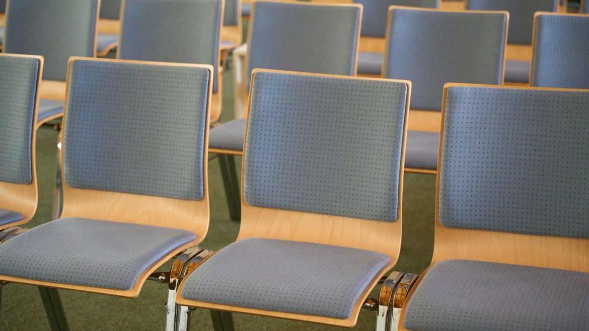 Spanish evangelicals are concerned about sexual abuse cases in the country. / Photo: <a target="_blank" href="https://unsplash.com/@mattcourtney">M. Courtney</a>, Unsplash, CC0.,