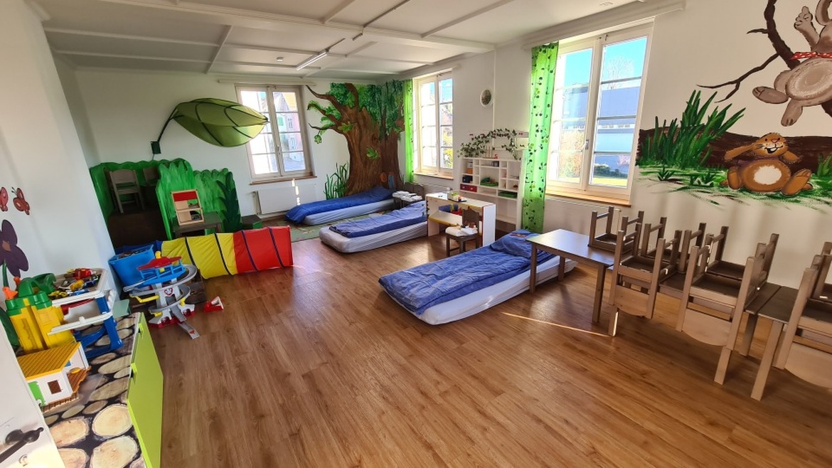 Swiss Christian families and churches open their homes to Ukrainian refugees fleeing the war