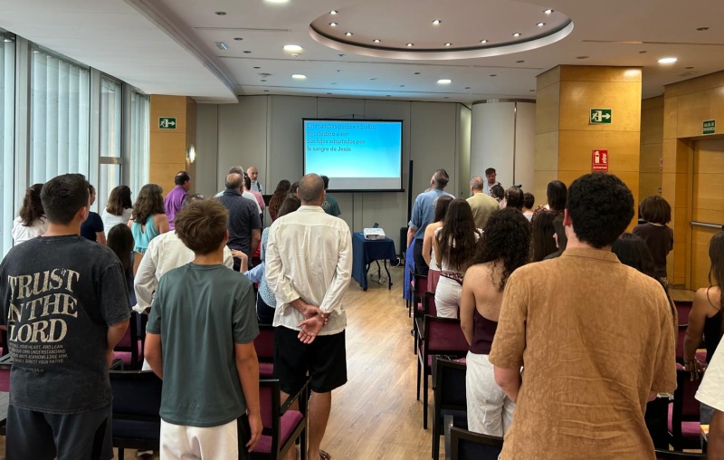 In Spain, first church joins the “confessional Anglican evangelical movement” that breaks with Canterbury