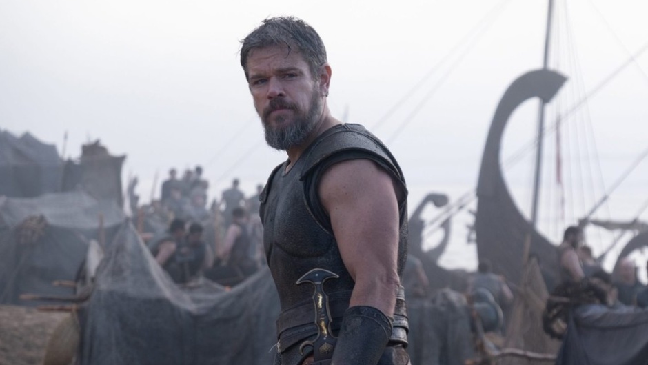 The lost gaze of Christopher Nolan’s Odysseus reflects remorse for his own actions. / Photo: Scene of the film, Universal Pictures.,