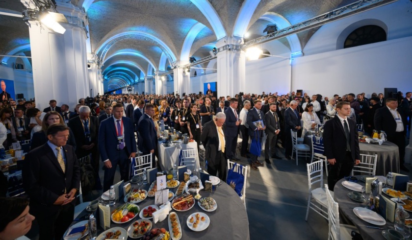 ‘We feel a combination of deep sadness and encouragement’, say Evangelical Alliance leaders after visiting Ukraine ‘We feel a combination of deep sadness and encouragement’, say Evangelical Alliance leaders after visiting Ukraine