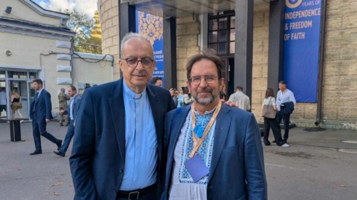 General Secretaries of the WEA and EEA, Botrus Mansour and Jan Wessels participated in the Ukraine Prayer Breakfast. / WEA,