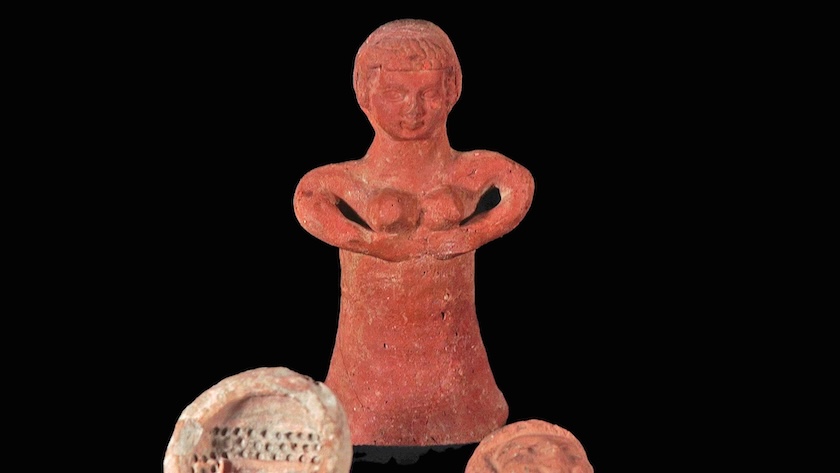 Ornaments, toys or idolatry? A female face mould from the First Temple period found in Jerusalem