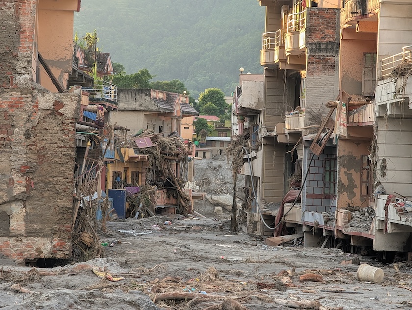 Nepal reports 470 deaths: evangelical entities among those providing aid