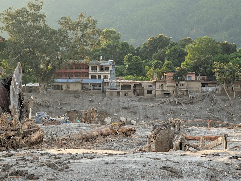 Nepal reports 470 deaths: evangelical entities among those providing aid