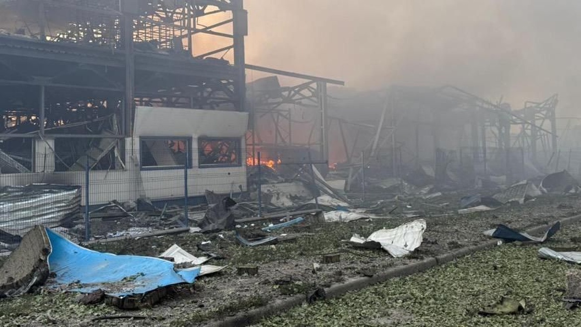 The Warehouse was completely destroyed. / <a target="_blank" href="https://www.facebook.com/ukraineforchrist.org">Ukraine for Christ</a>,