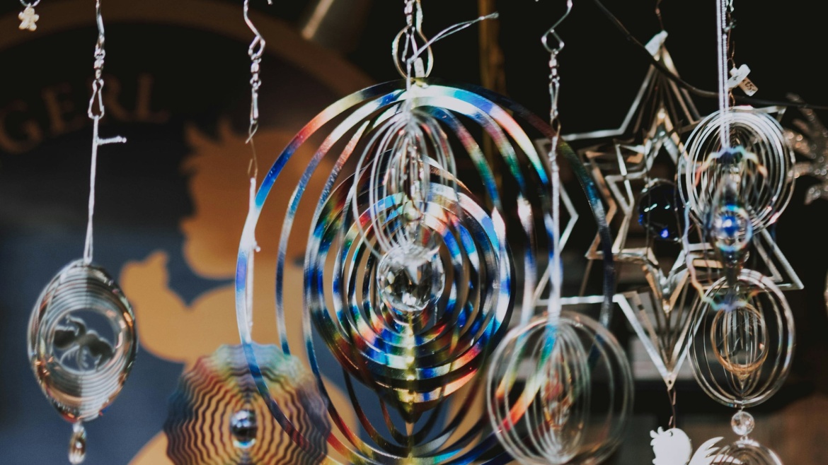 Photo: <a target="_blank" href="https://unsplash.com/@lilartsy">Lilartsy</a>, Unsplash, CC0.,